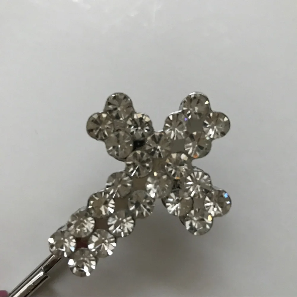 NWOT Crystal bag charm key finder